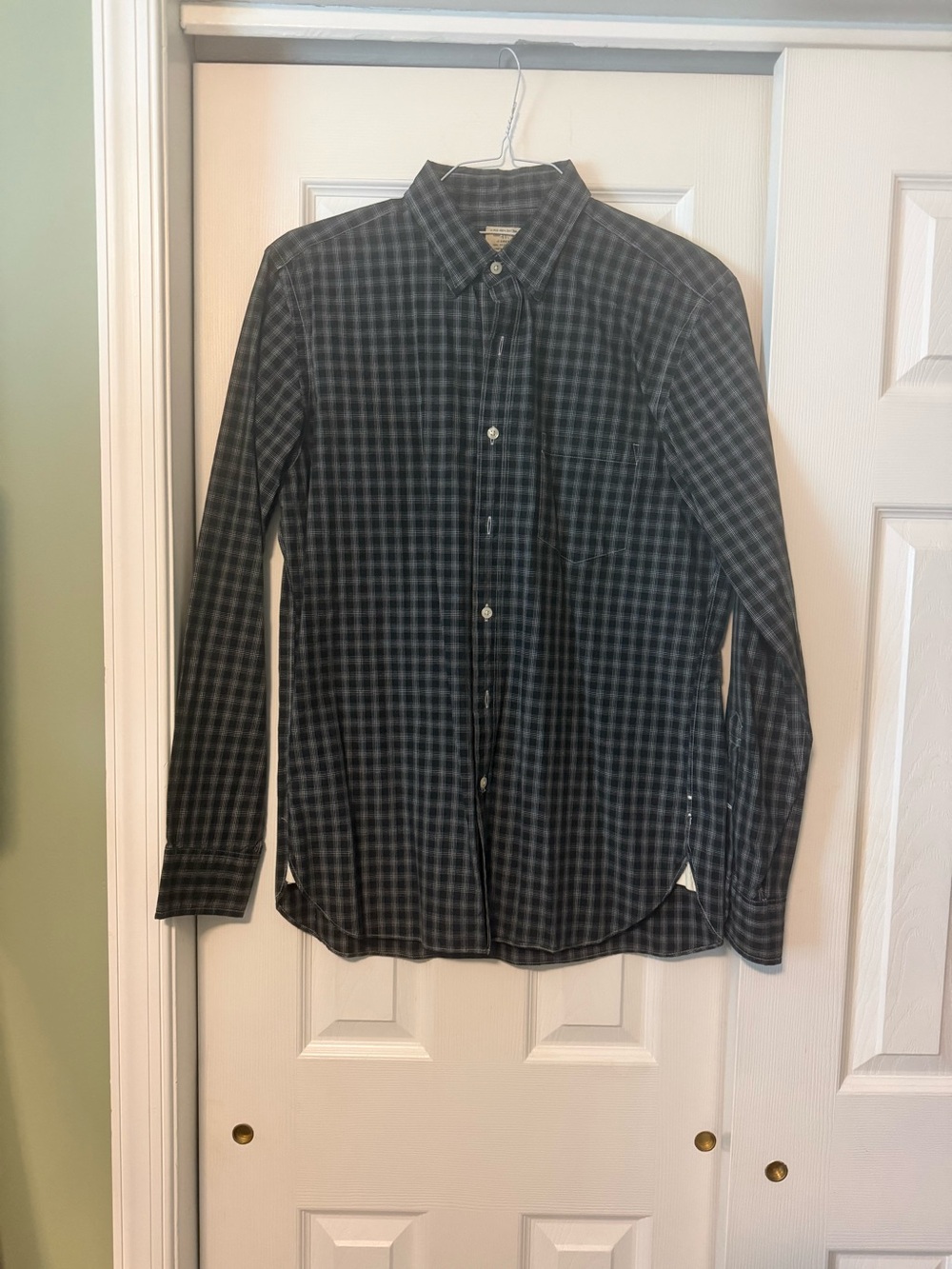 J Crew men’s Long sleeve button down shirt